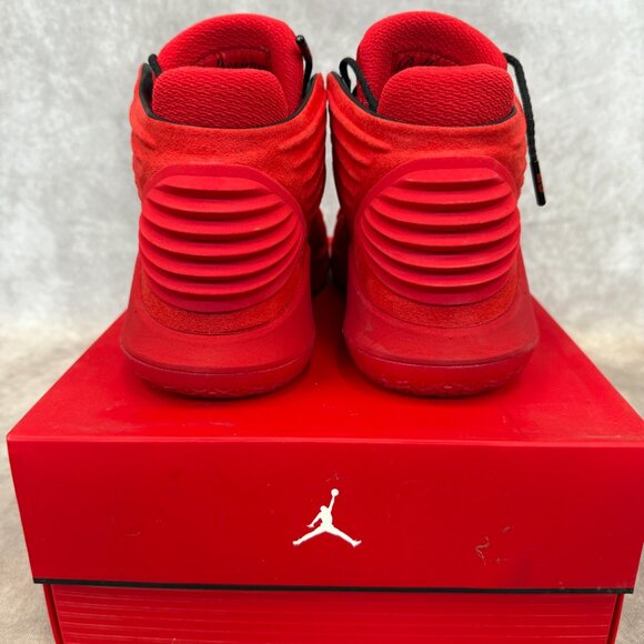 Air Jordan XXXII University Red/Black